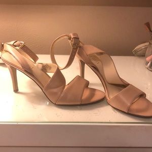 Nine West Nude Sandals Size 8